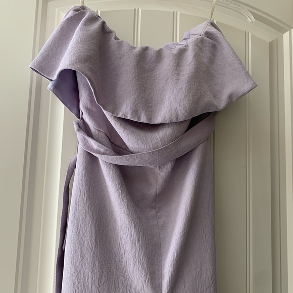 SOLD Aritzia Babaton Flutter Jumpsuit - Picture 5 of 5